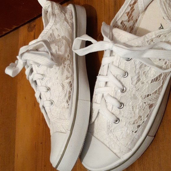 White Lace up Sneakers - Picture 4 of 4